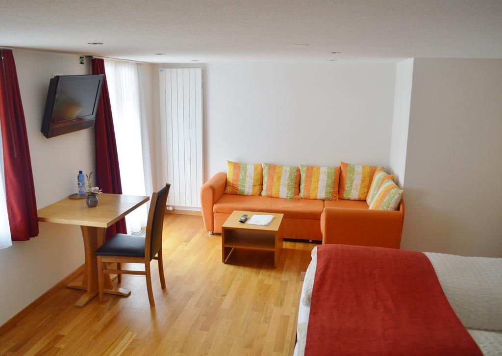 Hotel Grimsel Obergesteln Bilik gambar