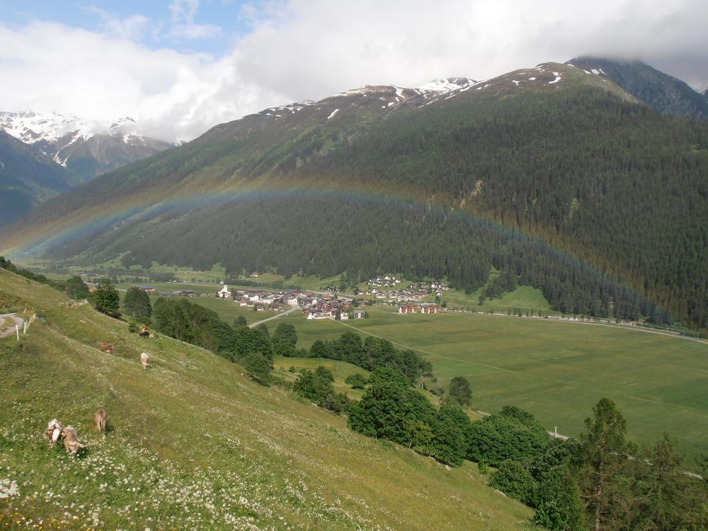 Hotel Grimsel Obergesteln Luaran gambar